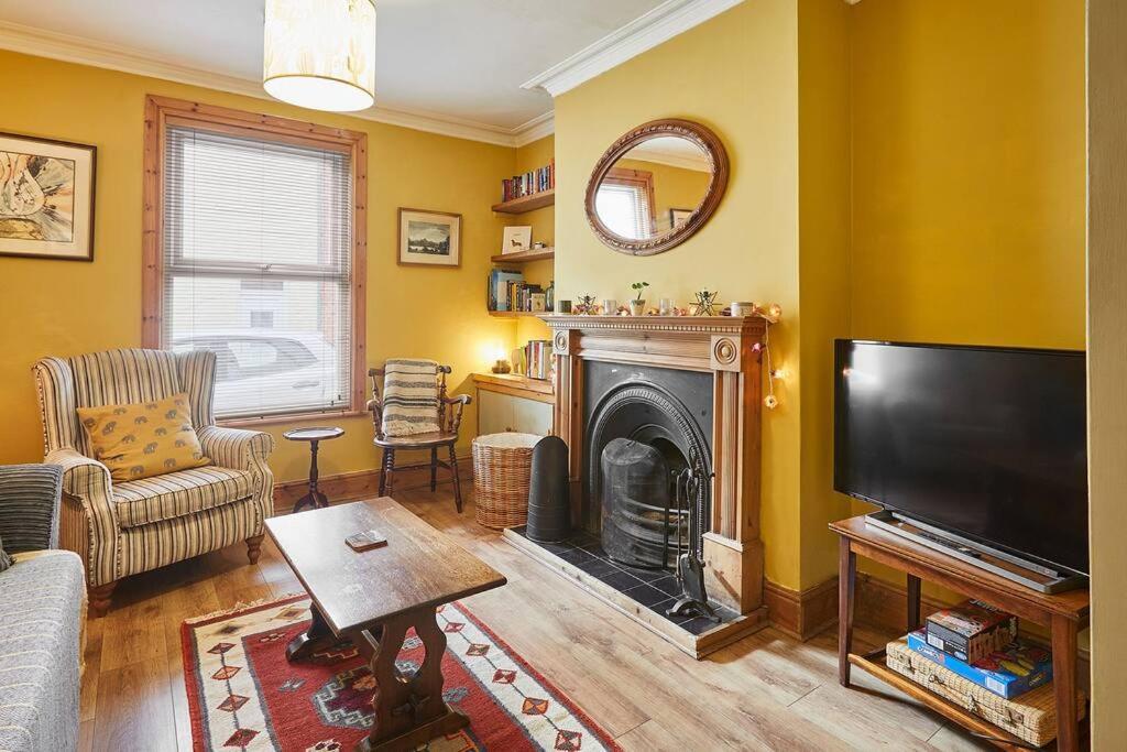 Villa Oswy Street, Whitby. Sleeps Up To 7 Guests Exterior foto